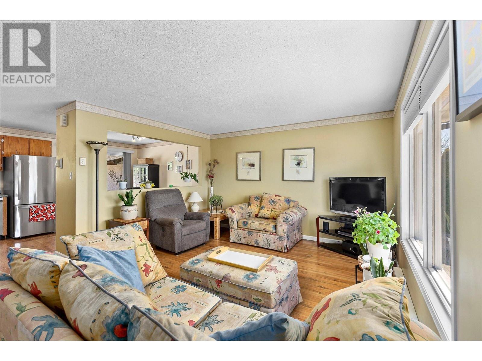 Property at 1281 Lund Road image 5
