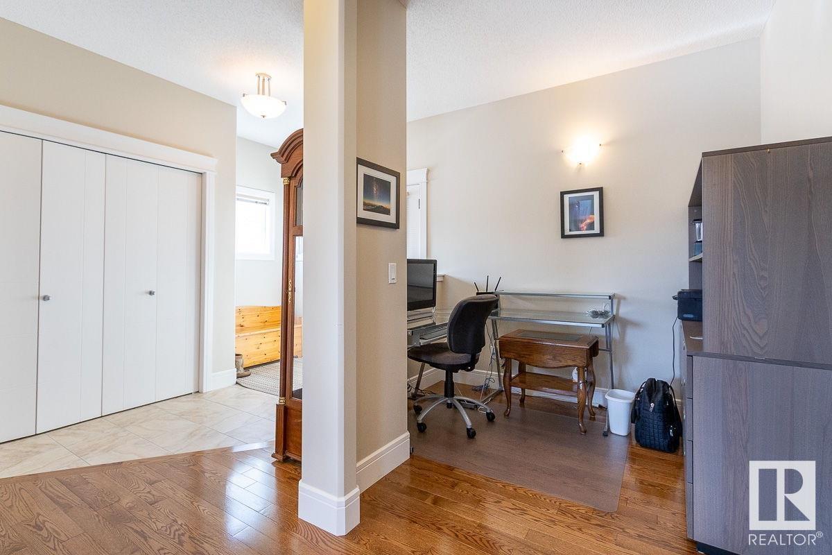 5603 18 Ave Sw, Edmonton, Alberta  T6X 1P8 - Photo 5 - E4433419