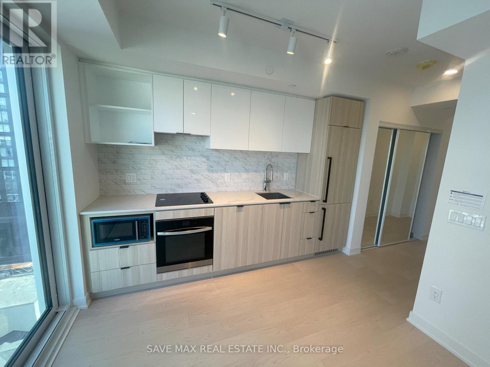 1707 - 252 Church Street, Toronto, Ontario  M5B 0E6 - Photo 2 - C12113149