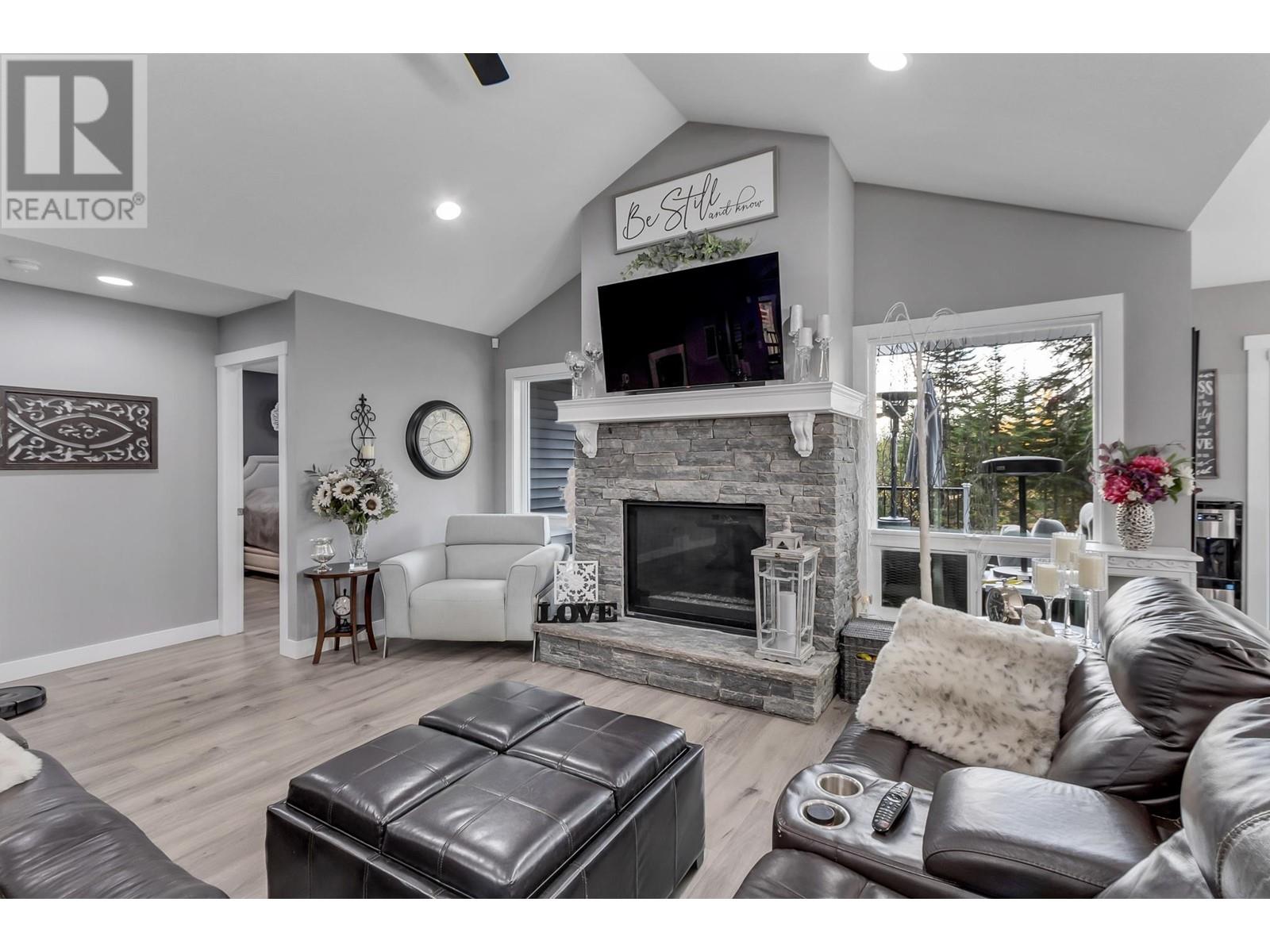 8458 Westcrest Drive, Prince George, British Columbia  V2M 7C8 - Photo 10 - R2986302