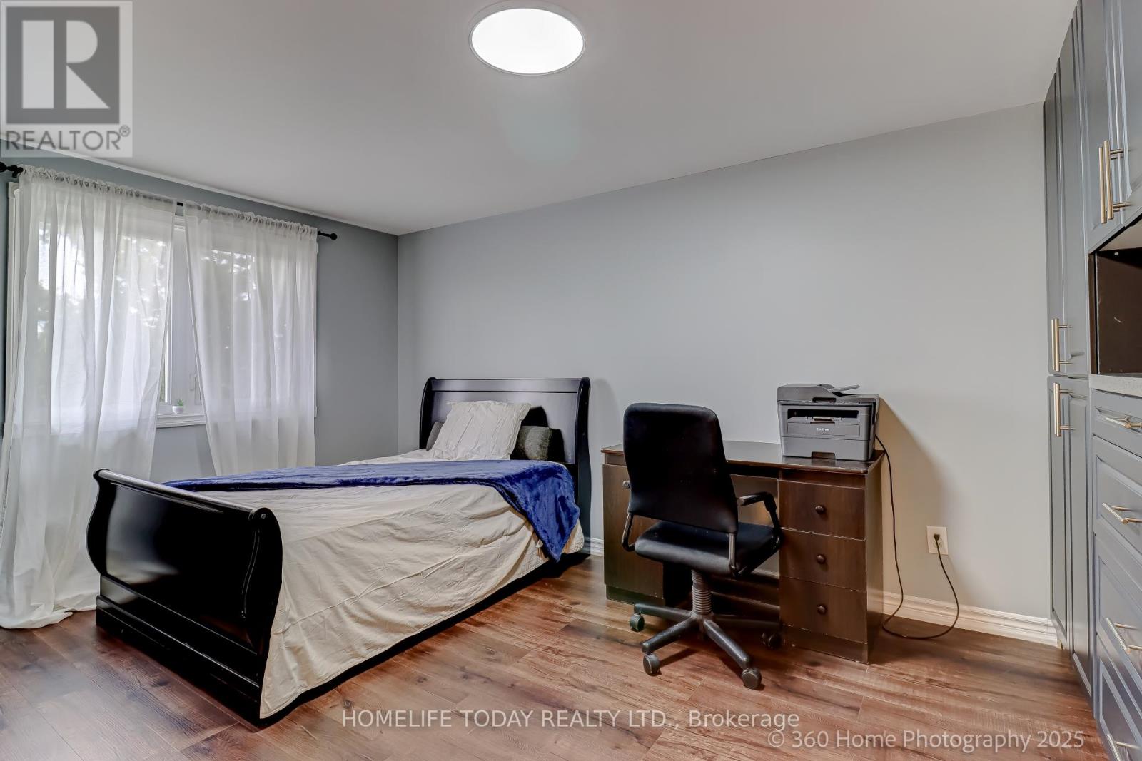 28 Longsword Drive, Toronto, Ontario  M1V 3A3 - Photo 14 - E12113173