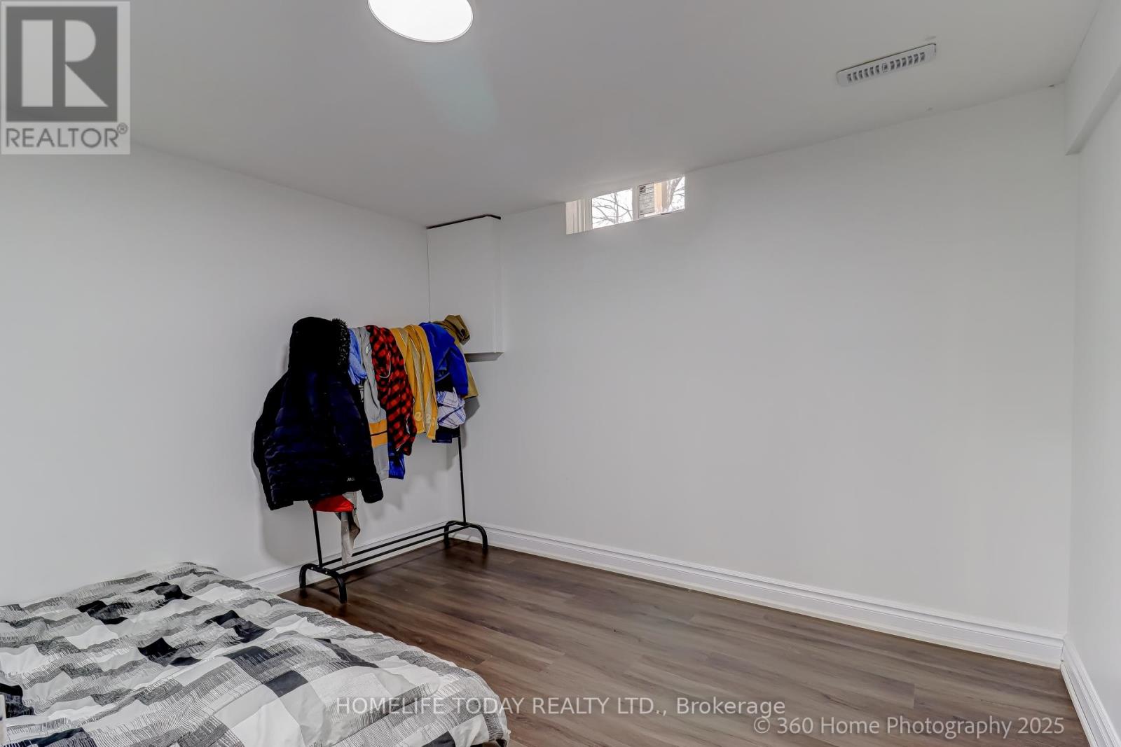28 Longsword Drive, Toronto, Ontario  M1V 3A3 - Photo 24 - E12113173