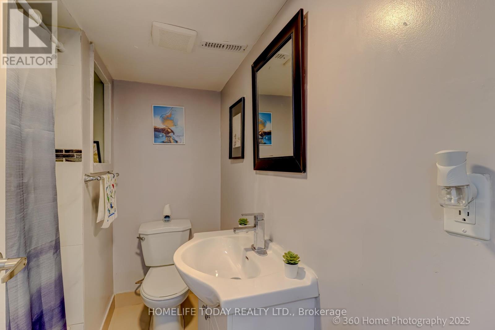 28 Longsword Drive, Toronto, Ontario  M1V 3A3 - Photo 25 - E12113173