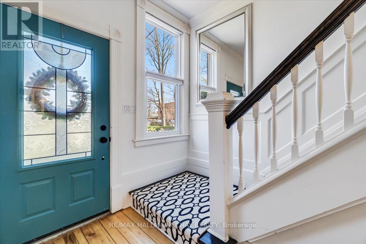 Property at 125 WELLINGTON STREET E image 4