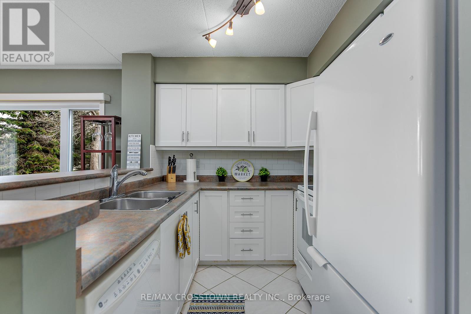 10 - 297 Mariners Way, Collingwood, Ontario  L9Y 5C7 - Photo 27 - S12113142