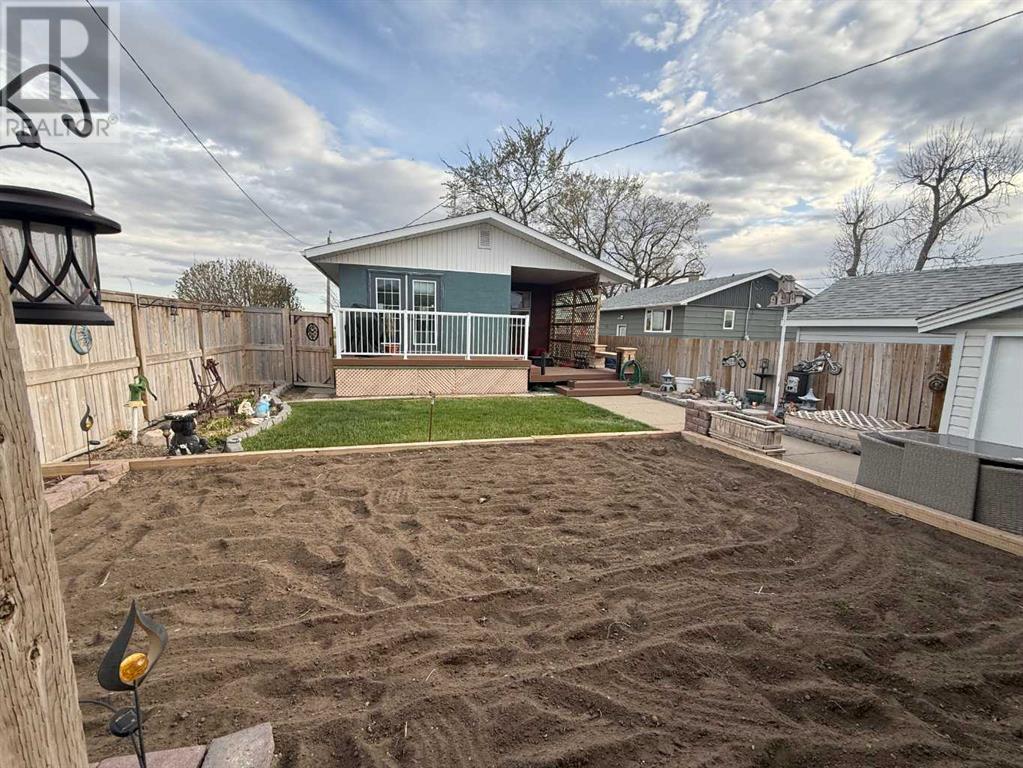 104 1 Avenue N, Vauxhall, Alberta  T0K 2K0 - Photo 27 - A2216288
