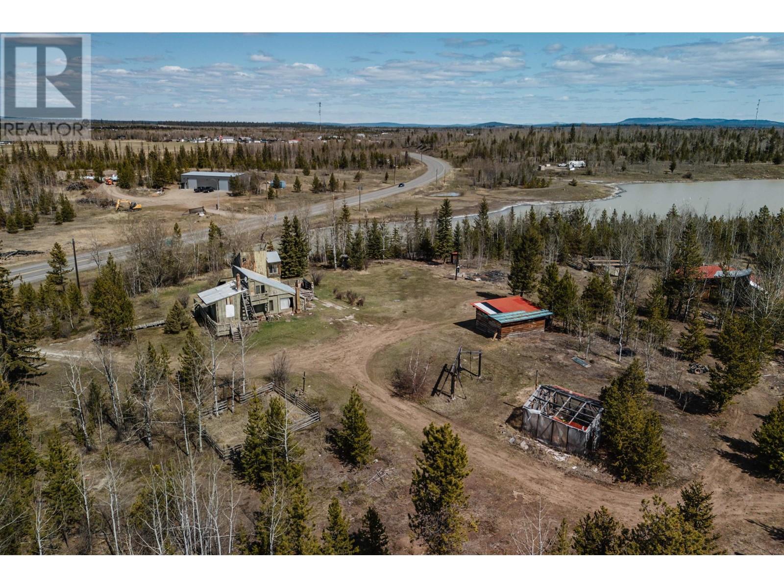 1436 S Cariboo 97 Highway, 70 Mile House, British Columbia  V0K 1K0 - Photo 2 - R2957401