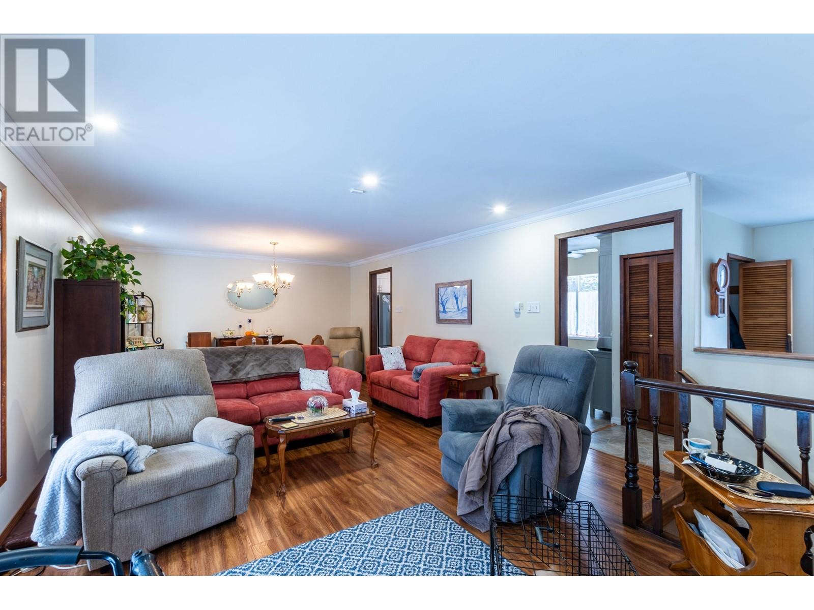 Property at 3611 ROSIA ROAD image 4