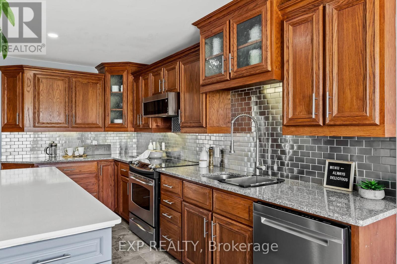 1061 County 28 Road, Otonabee-South Monaghan, Ontario  K0L 1V0 - Photo 13 - X12113176