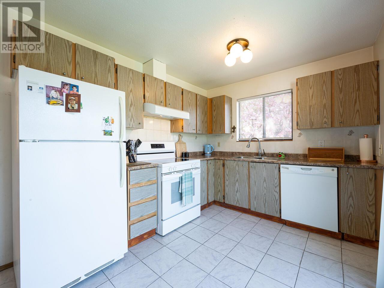 2599 Harrier Drive, Coquitlam, British Columbia  V3E 2A7 - Photo 13 - R2996281