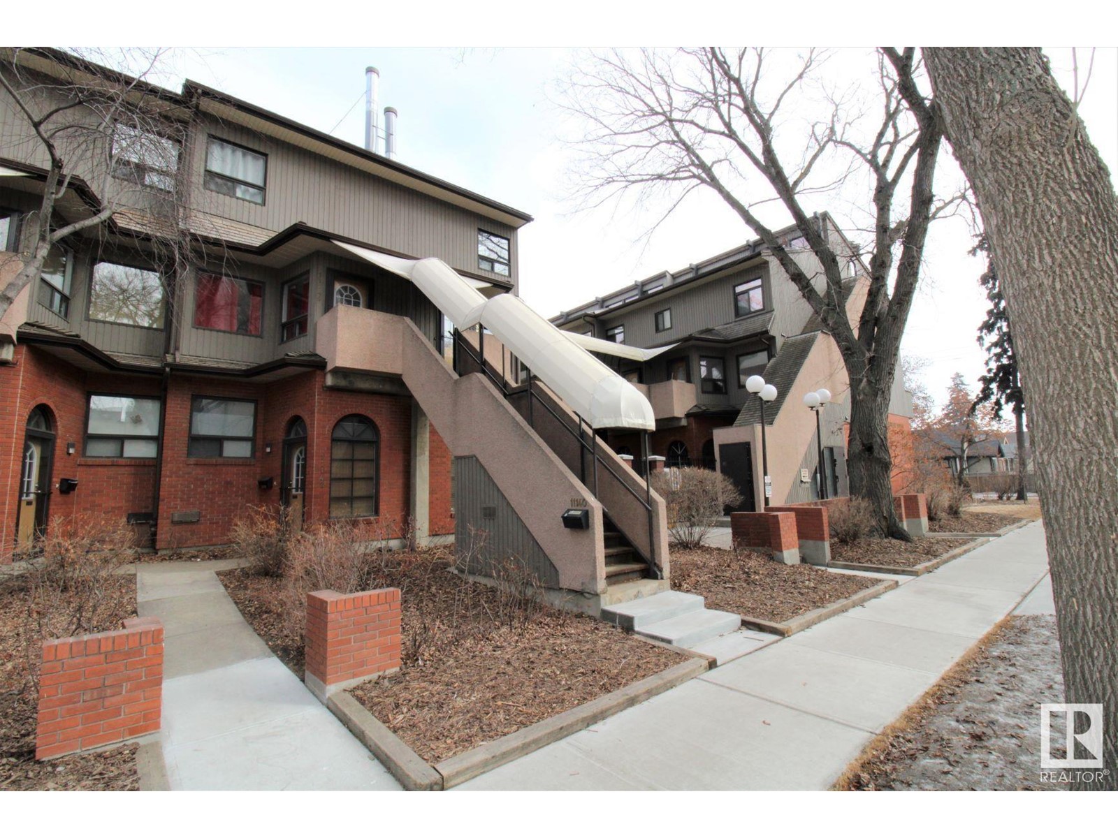 Property at 11134 83 AV NW image 4