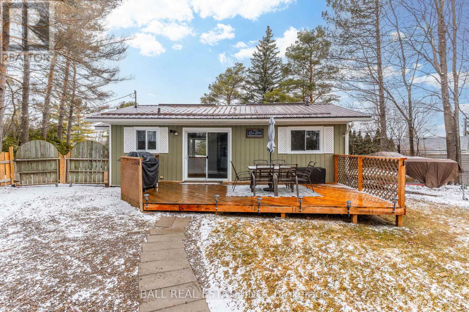 7 Hapley Circle, Kawartha Lakes, Ontario  K0M 1A0 - Photo 35 - X12113312