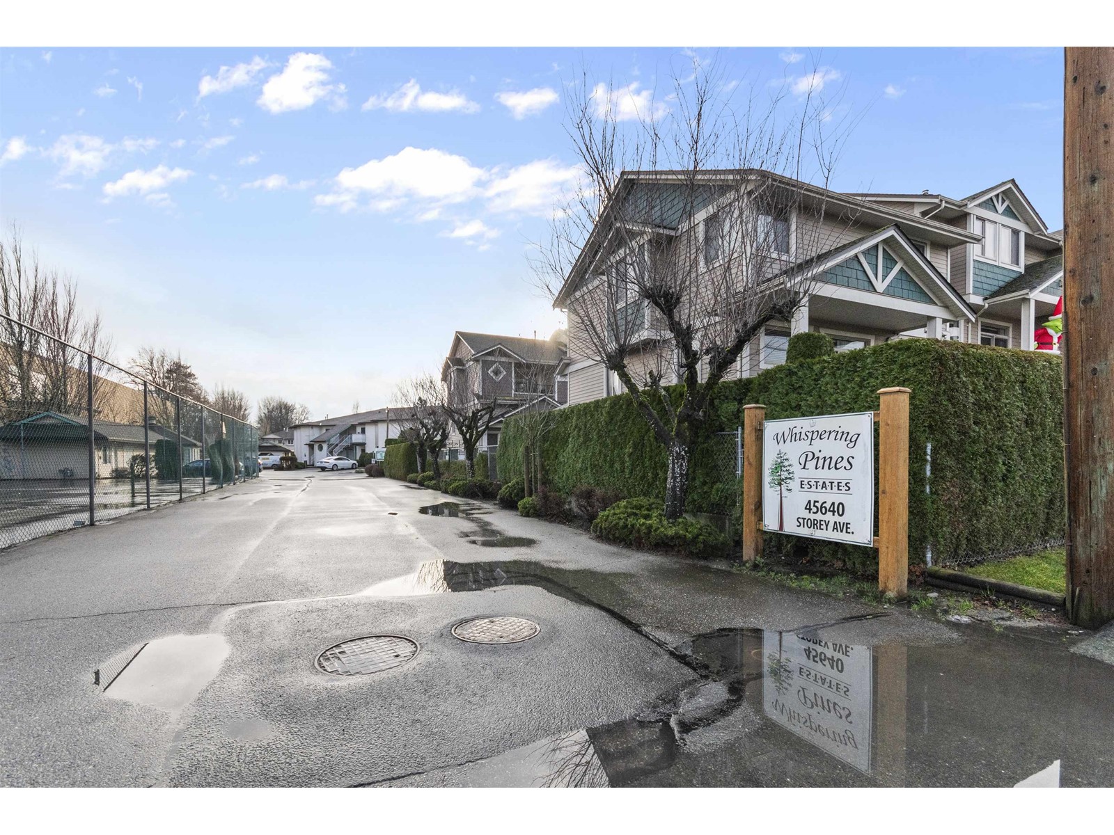 Property at 5 45640 STOREY AVENUE image 2