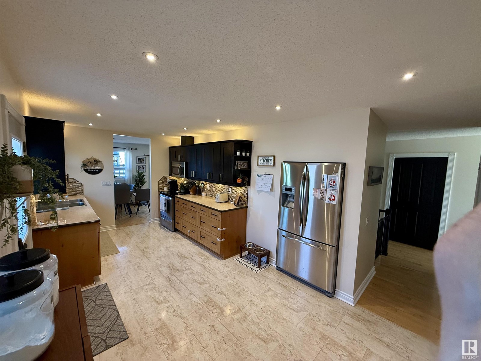 12208 151 Av Nw, Edmonton, Alberta  T5X 4A6 - Photo 5 - E4433427