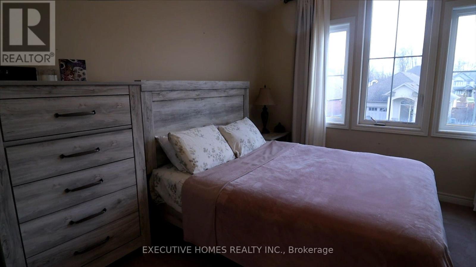 7517 Lionshead Avenue, Niagara Falls, Ontario  L2G 0A7 - Photo 33 - X12113054