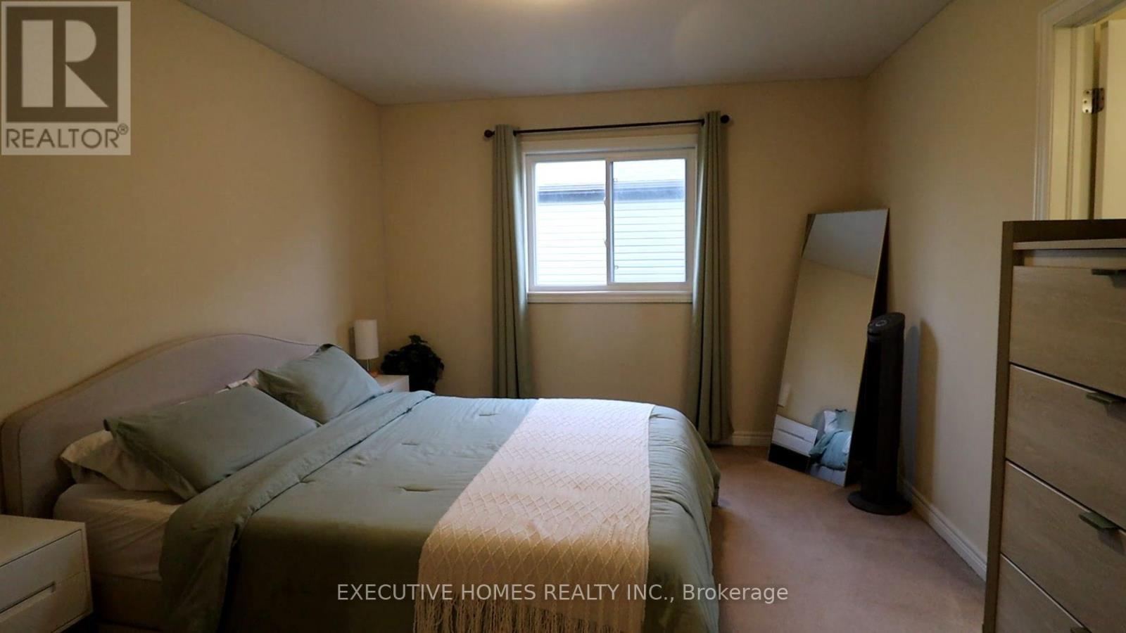 7517 Lionshead Avenue, Niagara Falls, Ontario  L2G 0A7 - Photo 35 - X12113054