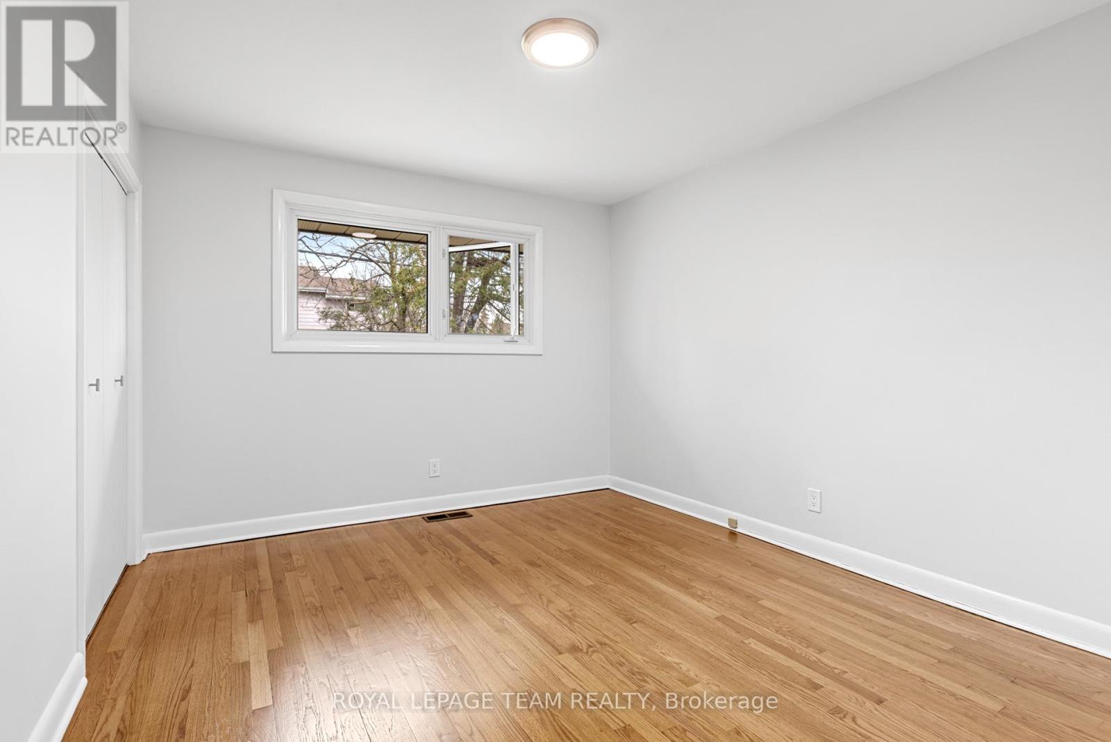 1215 Agincourt Road, Ottawa, Ontario  K2C 2H8 - Photo 12 - X12113322
