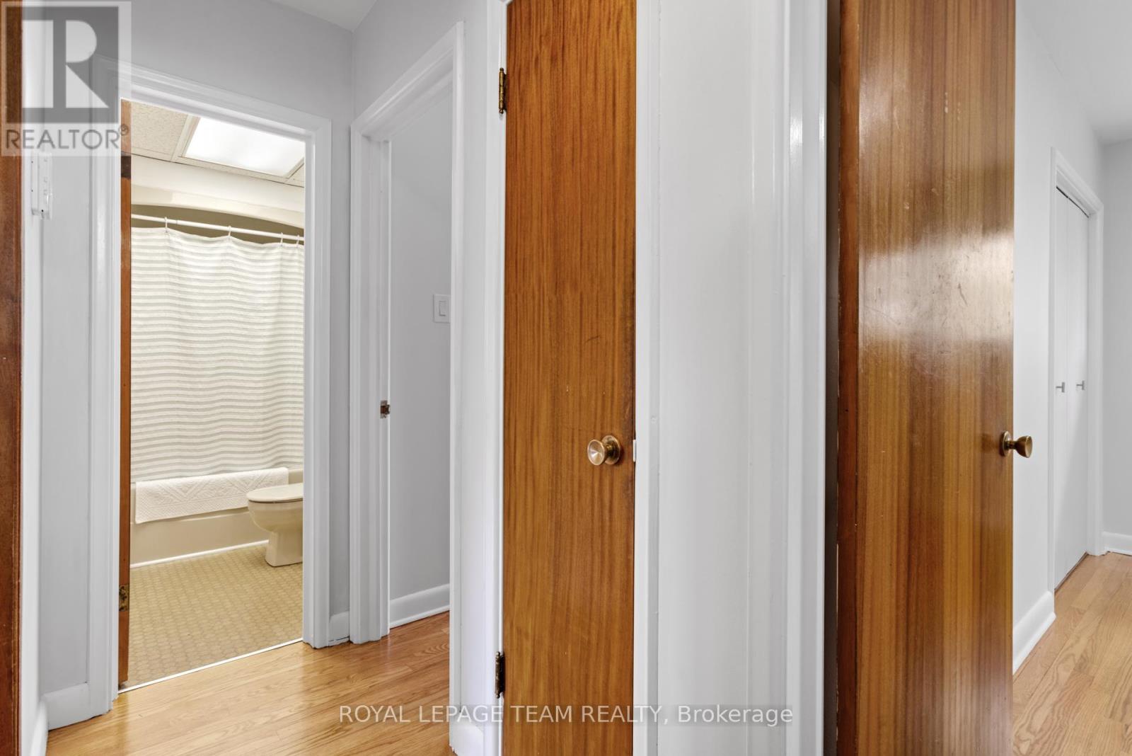 1215 Agincourt Road, Ottawa, Ontario  K2C 2H8 - Photo 15 - X12113322