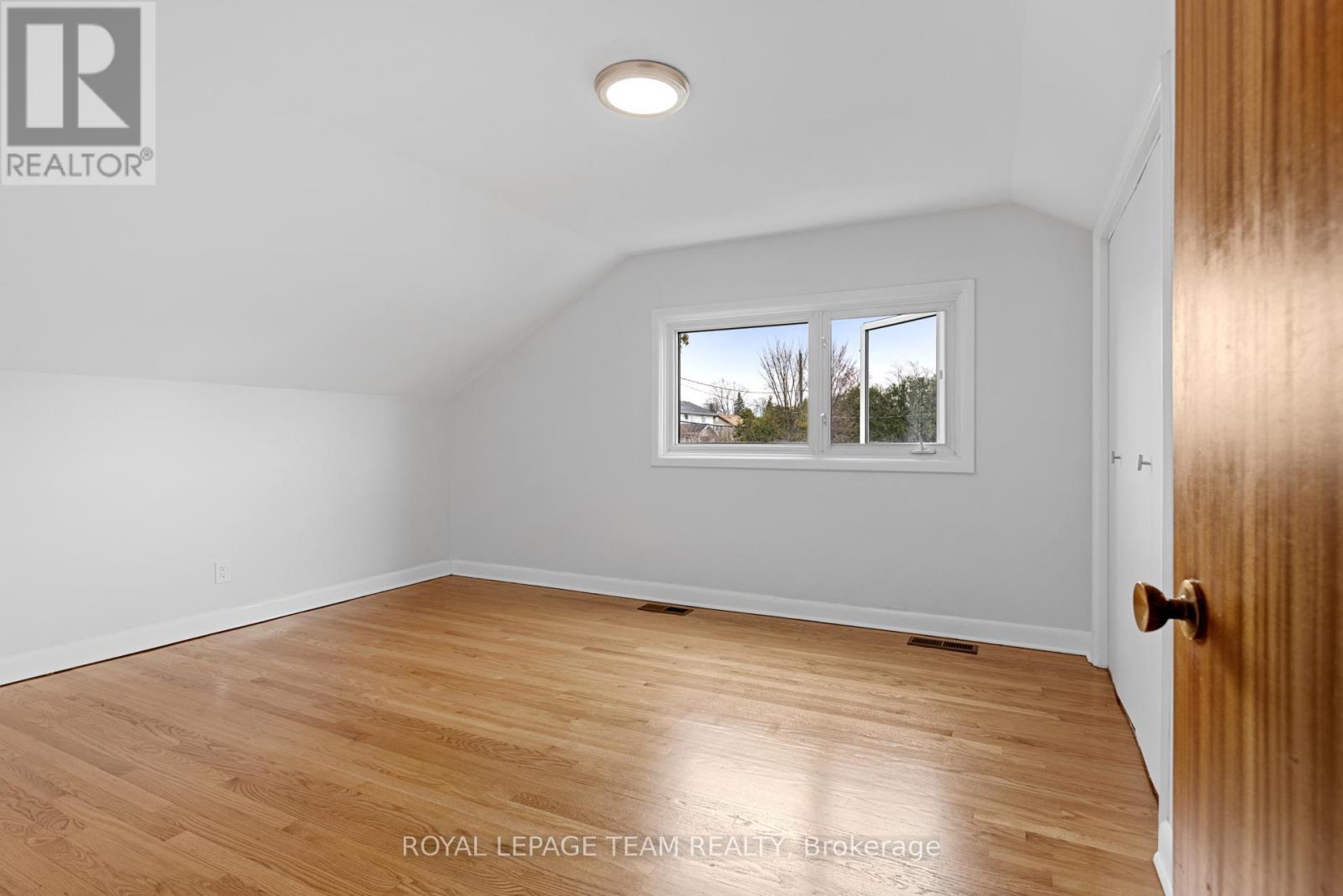 1215 Agincourt Road, Ottawa, Ontario  K2C 2H8 - Photo 18 - X12113322