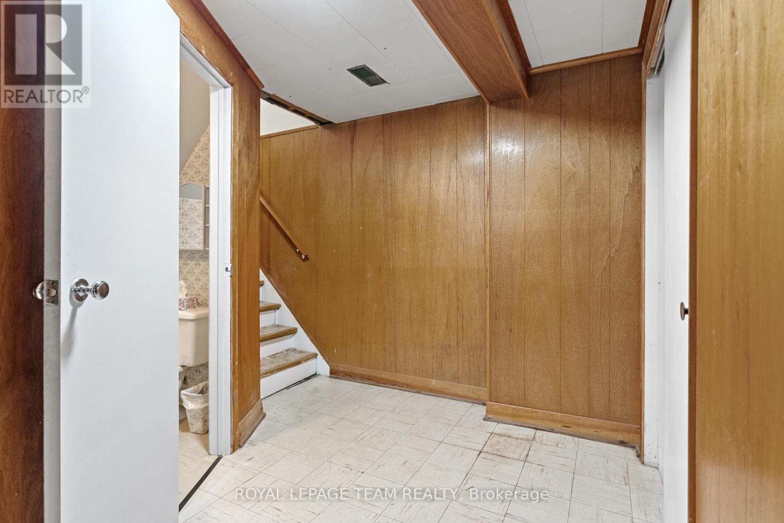 1215 Agincourt Road, Ottawa, Ontario  K2C 2H8 - Photo 21 - X12113322
