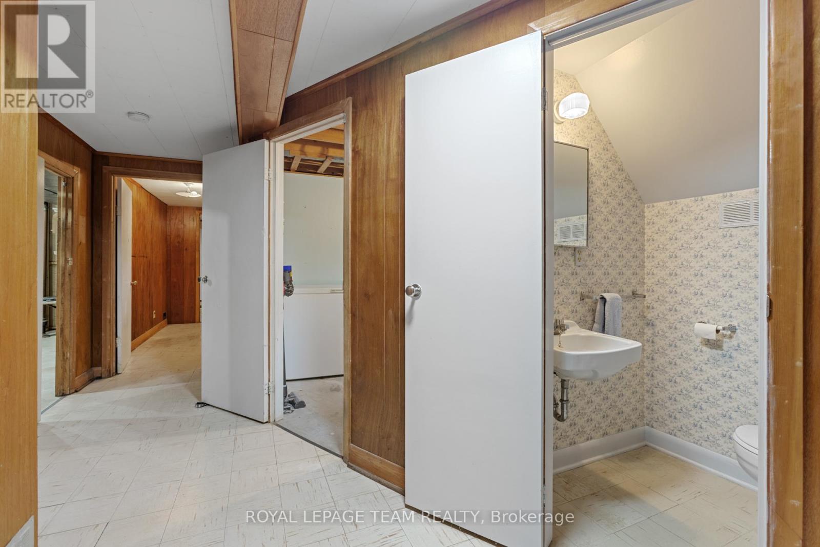 1215 Agincourt Road, Ottawa, Ontario  K2C 2H8 - Photo 22 - X12113322