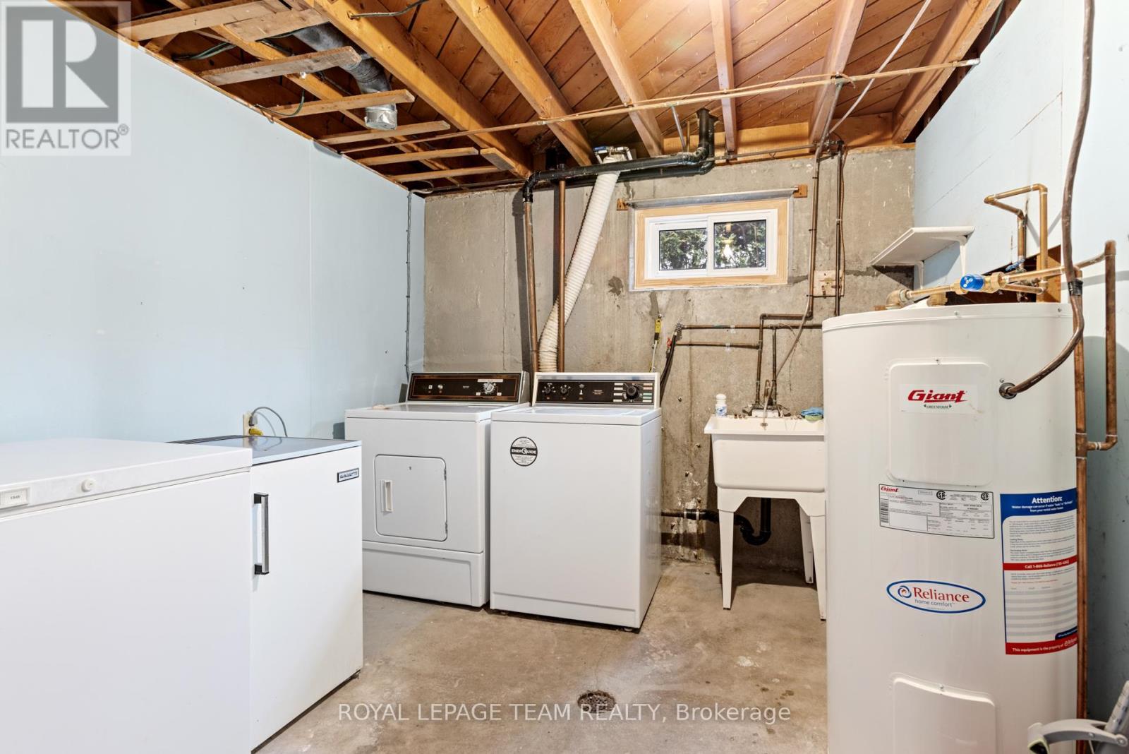 1215 Agincourt Road, Ottawa, Ontario  K2C 2H8 - Photo 24 - X12113322