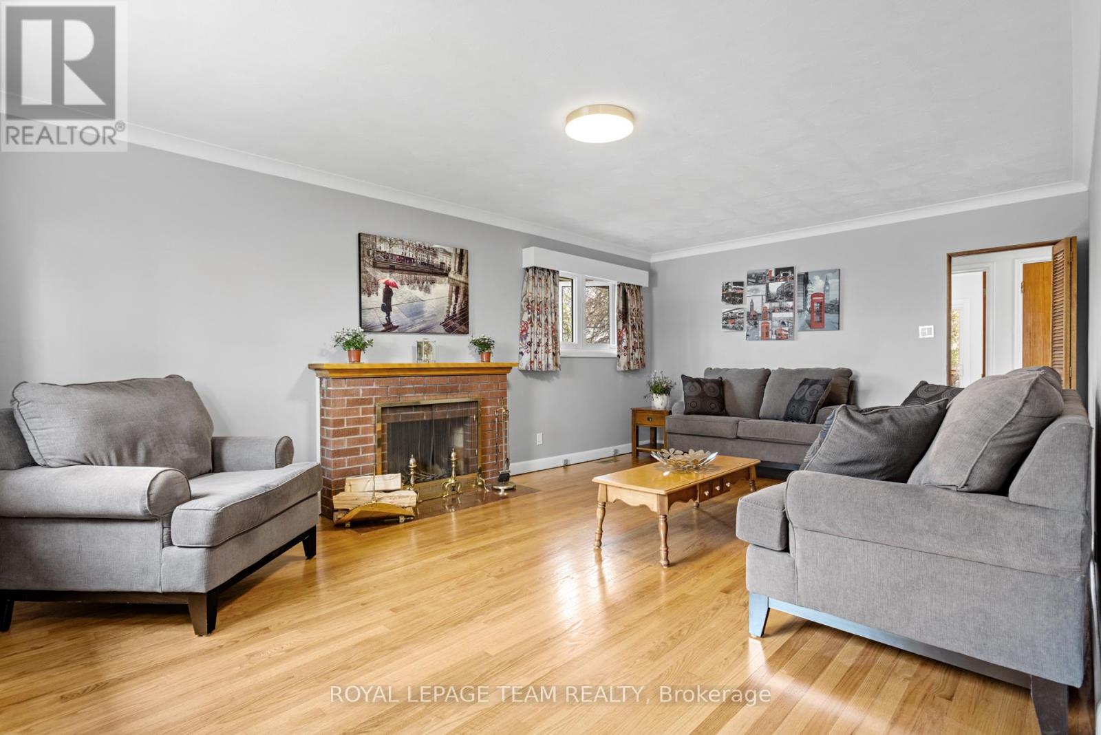 1215 Agincourt Road, Ottawa, Ontario  K2C 2H8 - Photo 6 - X12113322