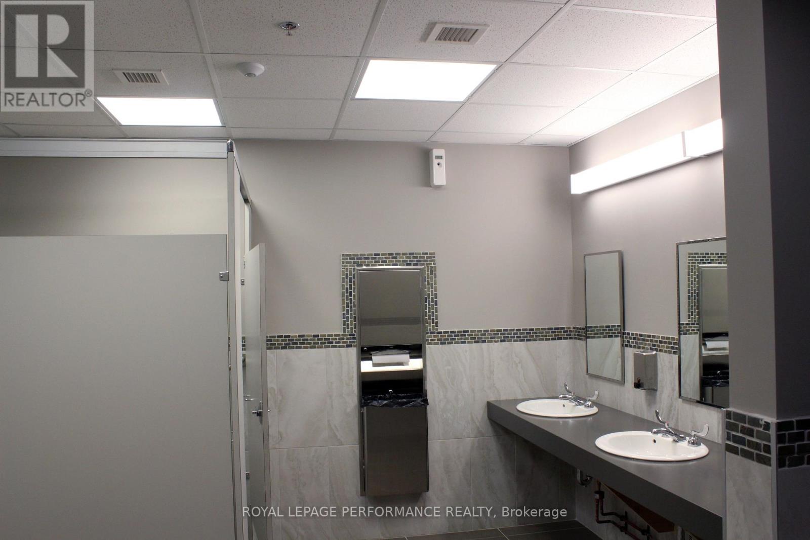 301 - 4473 Innes Road, Ottawa, Ontario  K4A 1A7 - Photo 23 - X12113342