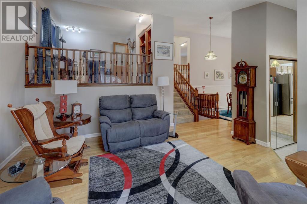 Property at 59 Ranchridge Crescent NW image 5