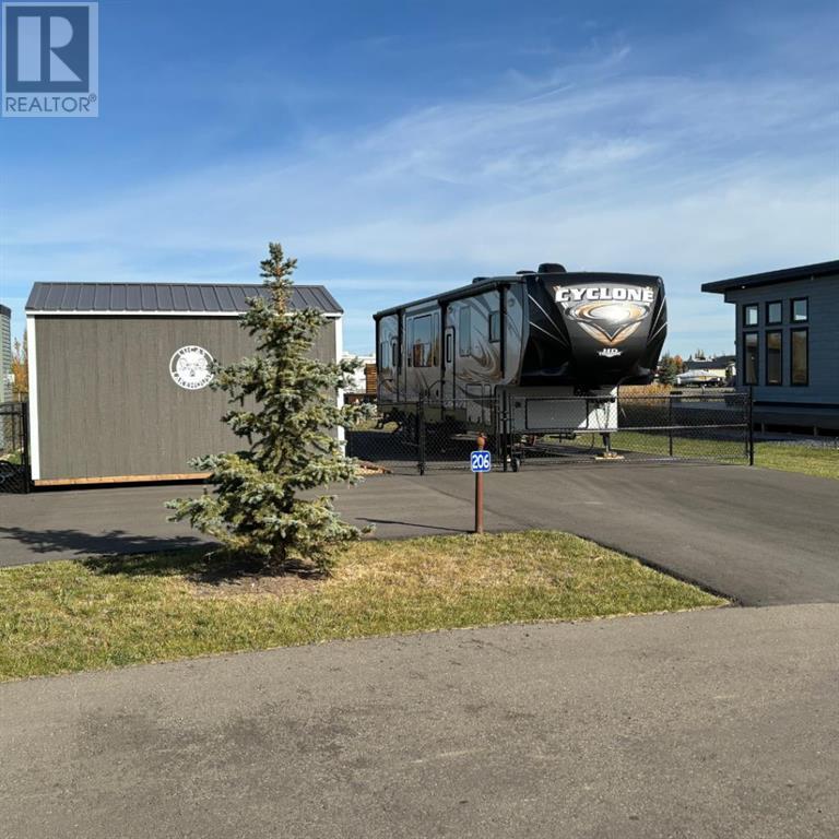 41019 Range Road 1-1 # 206, Rural Lacombe County, Alberta  T0C 0J0 - Photo 2 - A2193387