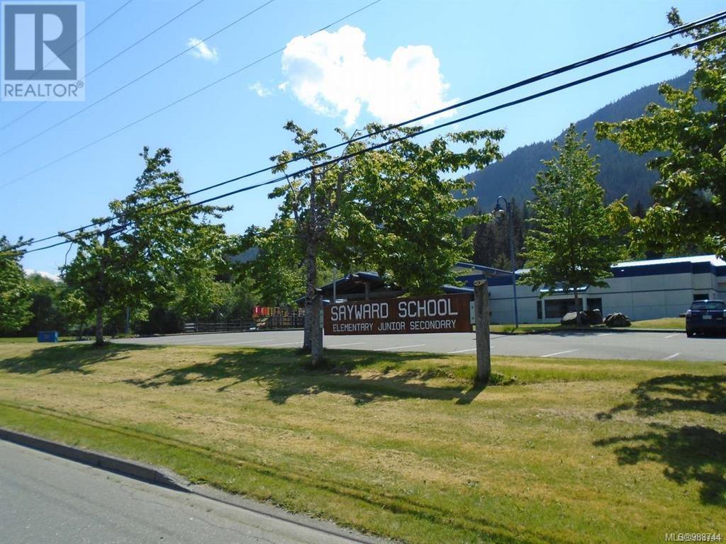 205 611 Macmillan Dr, Sayward, British Columbia  V0P 1R0 - Photo 21 - 988744