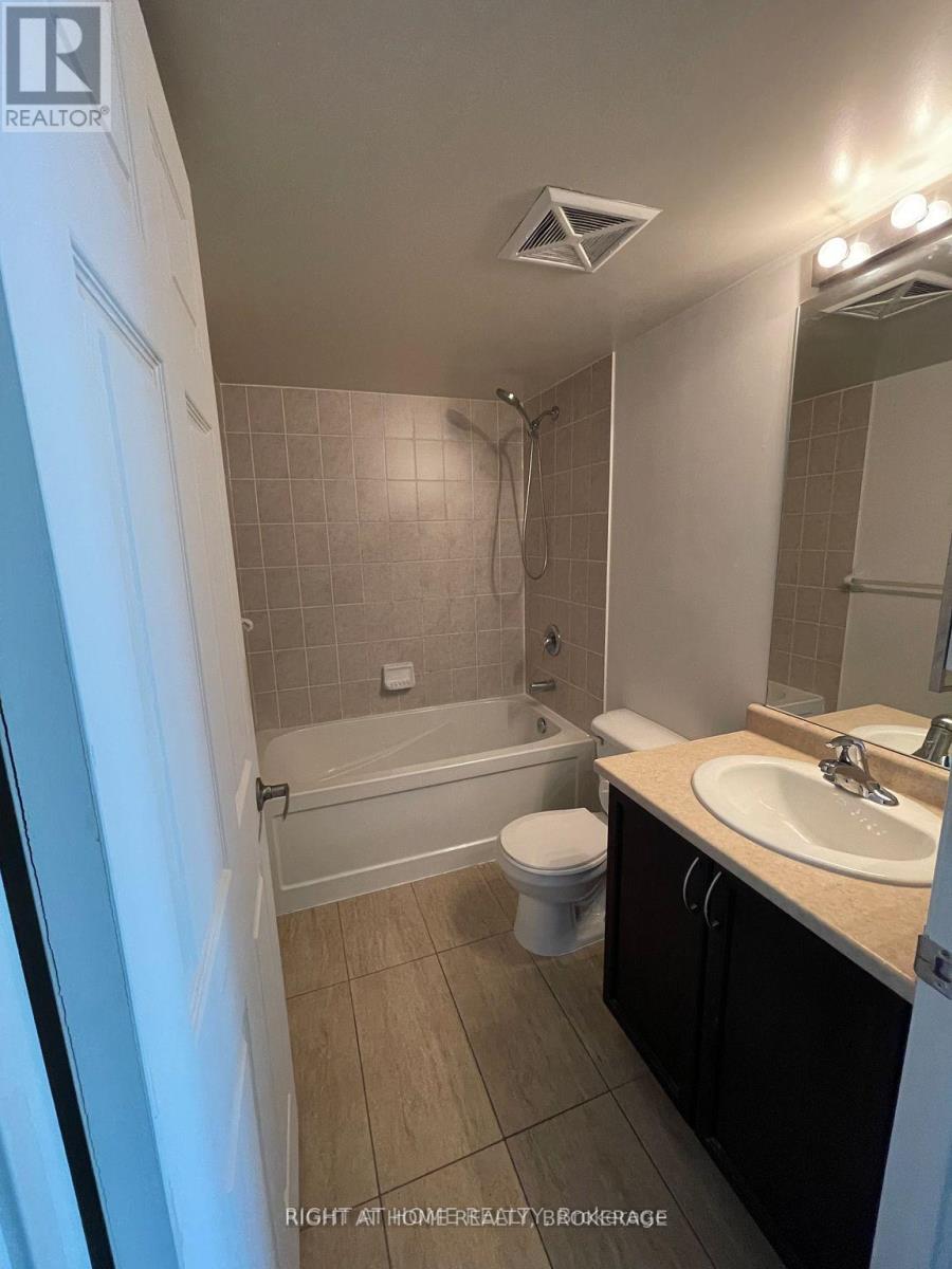 516 - 25 Lower Simcoe Street, Toronto (Waterfront Communities), Ontario  M5J 3A1 - Photo 8 - C12113297