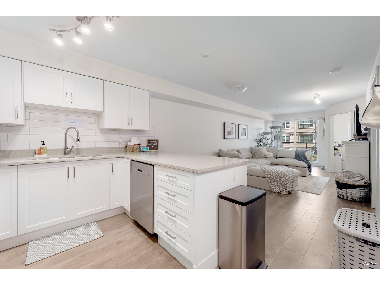 219 30515 Cardinal Avenue, Abbotsford, British Columbia  V2T 0A8 - Photo 2 - R2994811