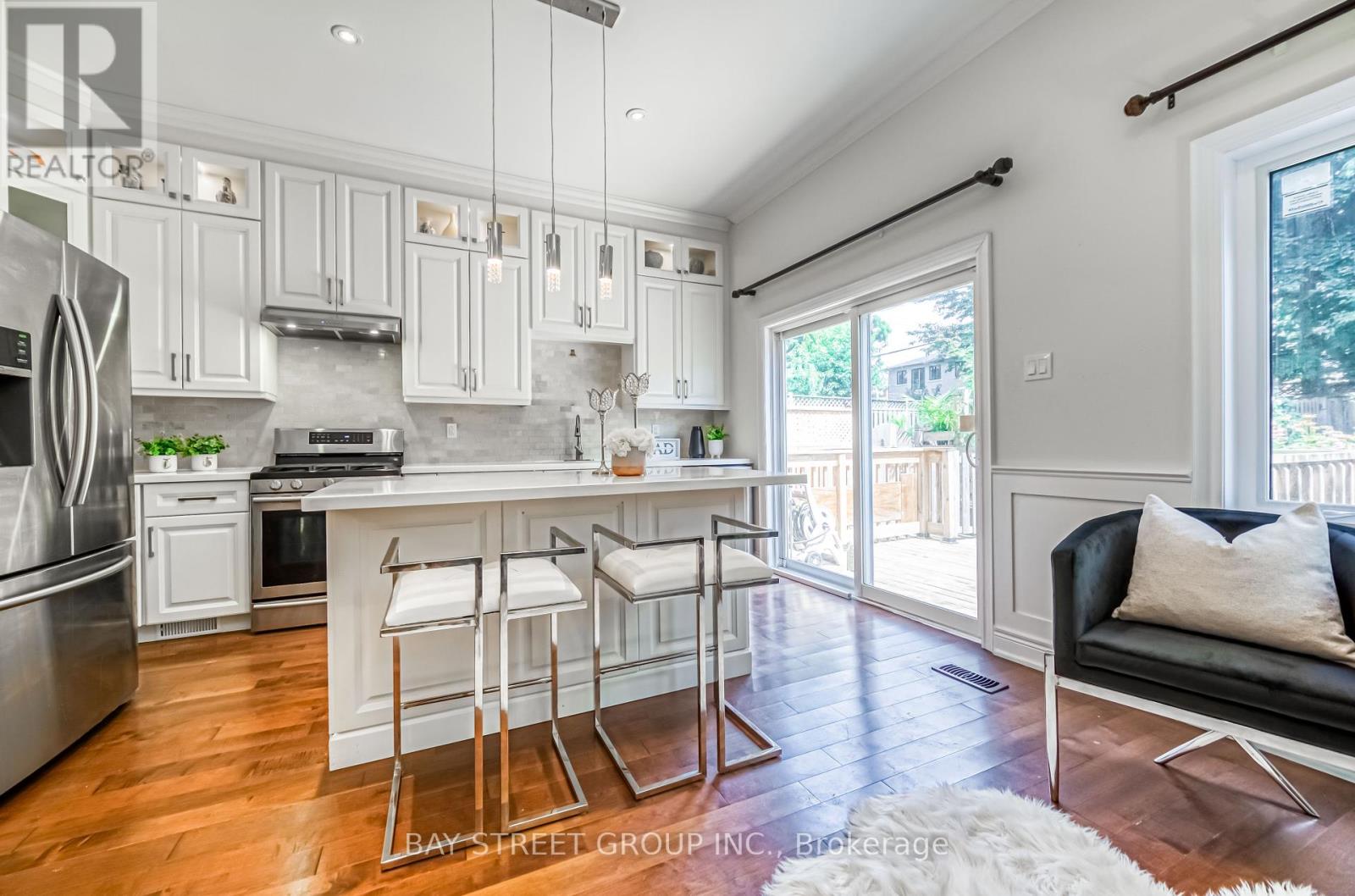67 North Edgely Avenue, Toronto, Ontario  M1K 1T8 - Photo 11 - E12113234