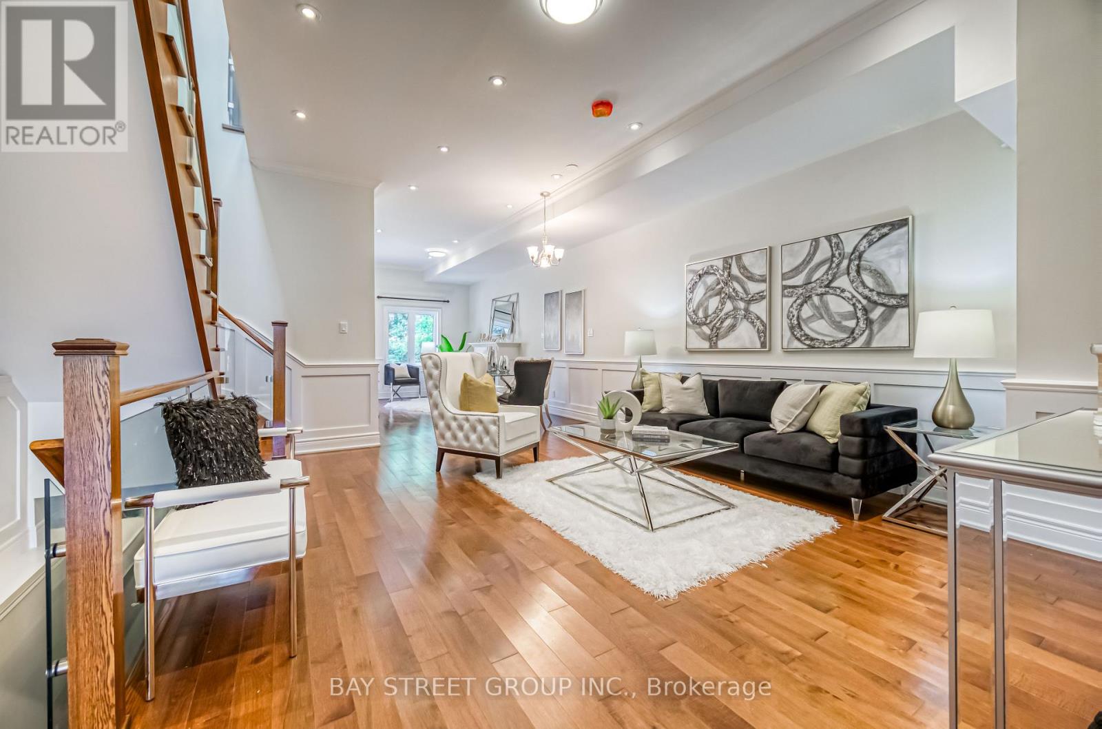 67 North Edgely Avenue, Toronto, Ontario  M1K 1T8 - Photo 3 - E12113234