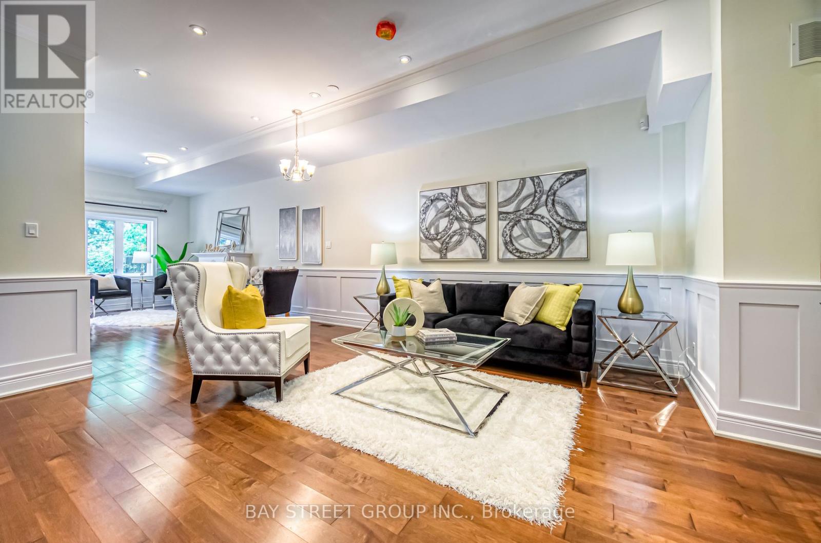 67 North Edgely Avenue, Toronto, Ontario  M1K 1T8 - Photo 4 - E12113234