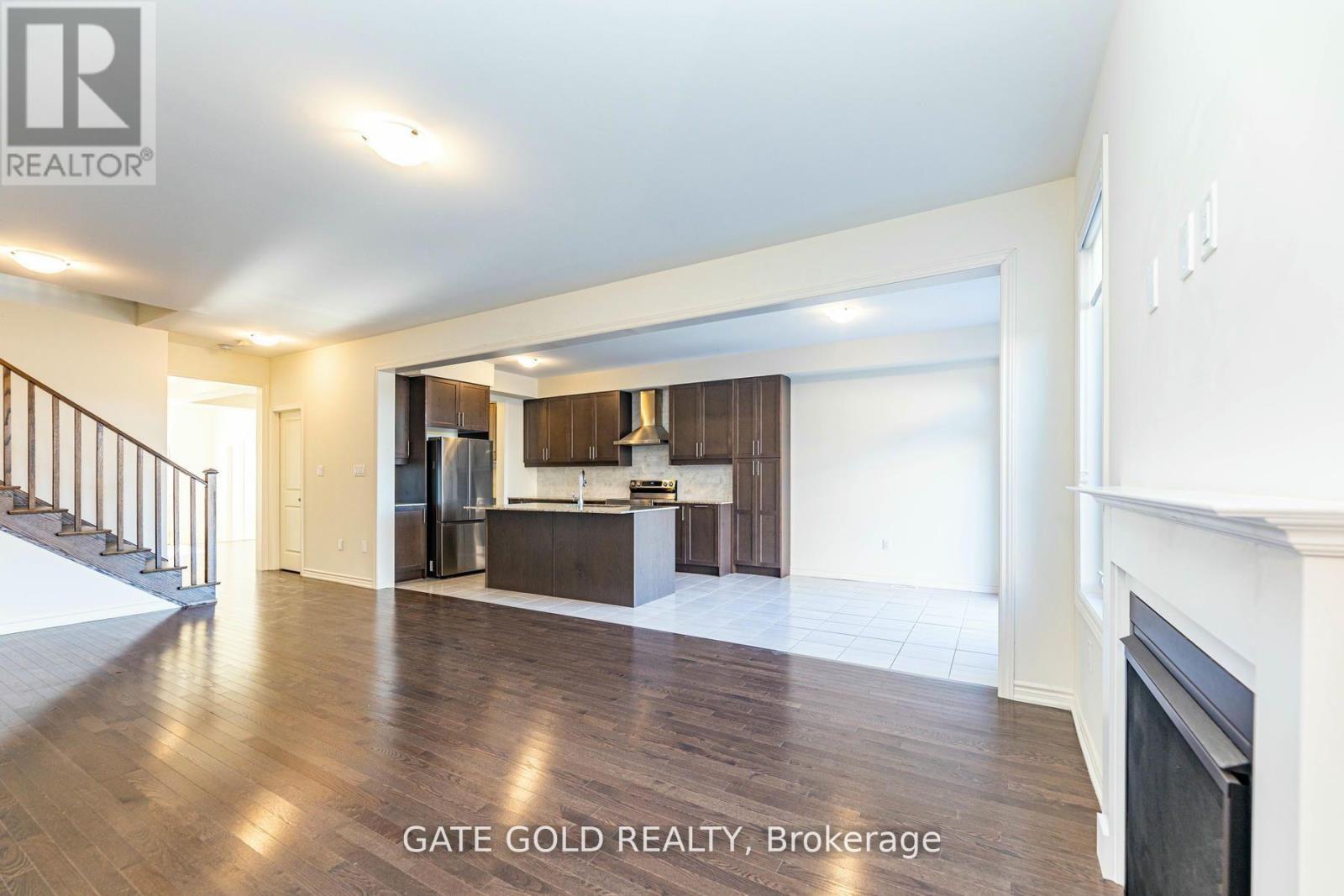 Property at 861 REXTON DRIVE image 4