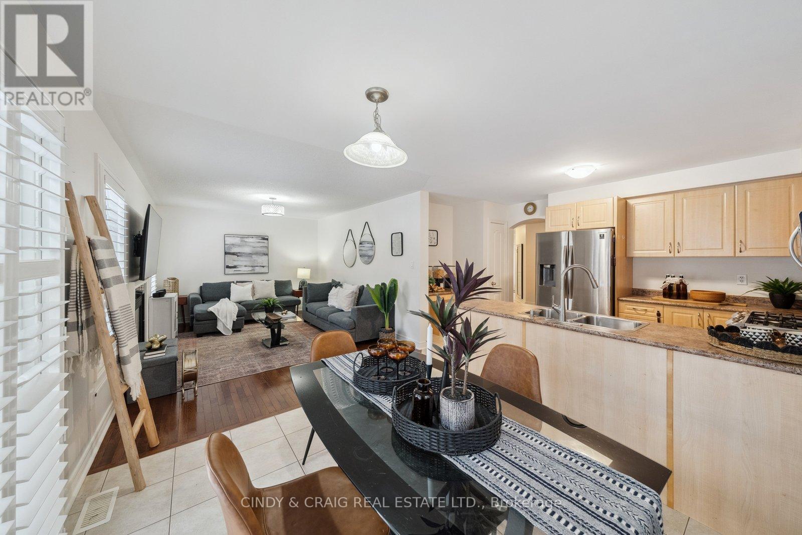1356 Kenmark Avenue, Oshawa, Ontario  L1K 0N3 - Photo 4 - E12113289