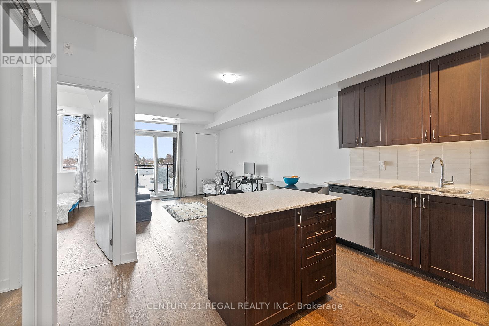302 - 3560 St Clair Avenue E, Toronto, Ontario  M1K 0A9 - Photo 2 - E12113333