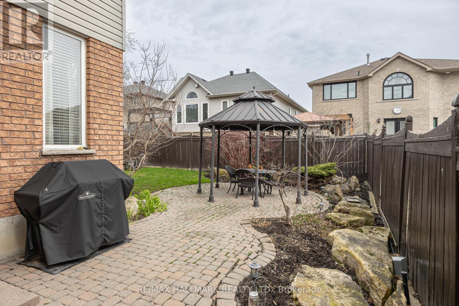 28 Kensington Trail, Barrie, Ontario  L4N 0K5 - Photo 47 - S12106486
