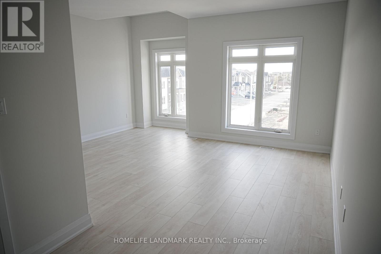 119 Seguin Street, Richmond Hill, Ontario  L4E 1N2 - Photo 10 - N12113232