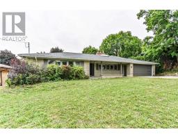16 CAVALIER CRESCENT, Vaughan, Ontario