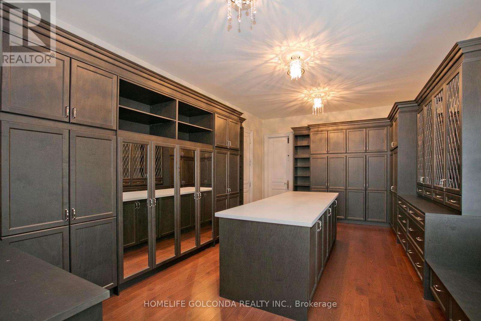 138 Centre Street, Vaughan, Ontario  L4J 1G4 - Photo 33 - N12113292