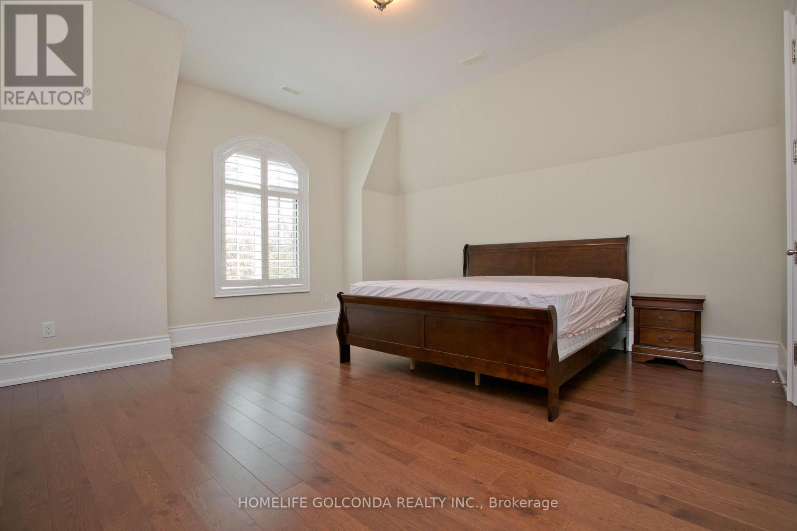 138 Centre Street, Vaughan, Ontario  L4J 1G4 - Photo 34 - N12113292