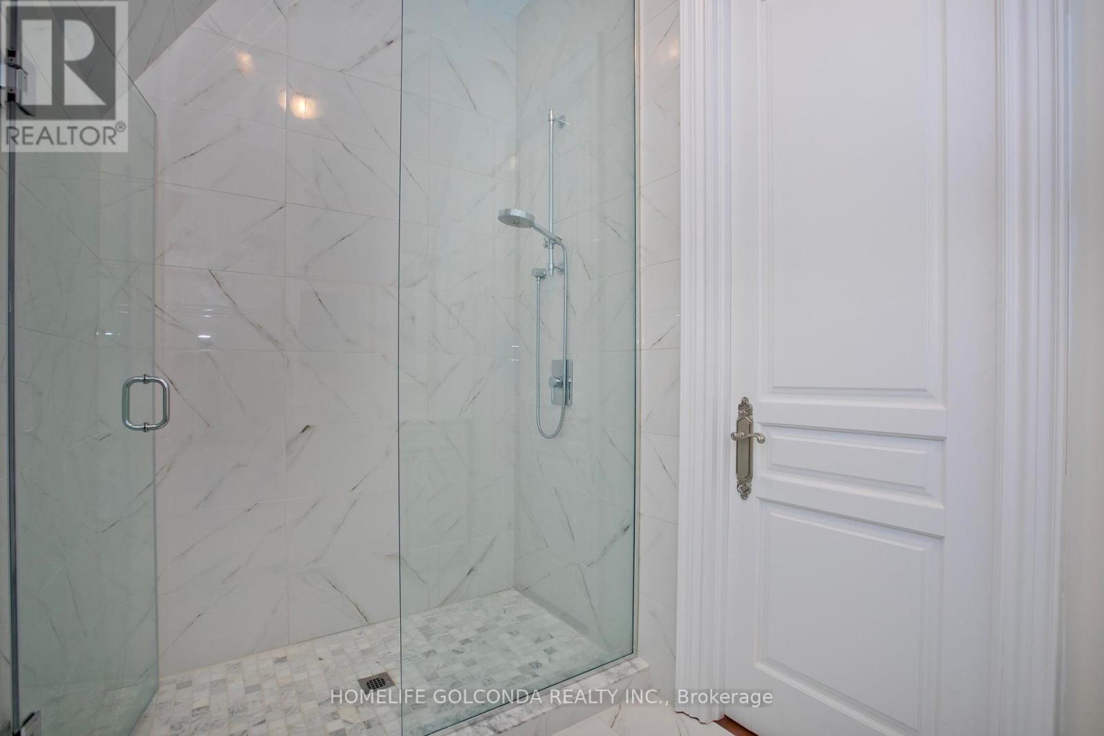 138 Centre Street, Vaughan, Ontario  L4J 1G4 - Photo 36 - N12113292