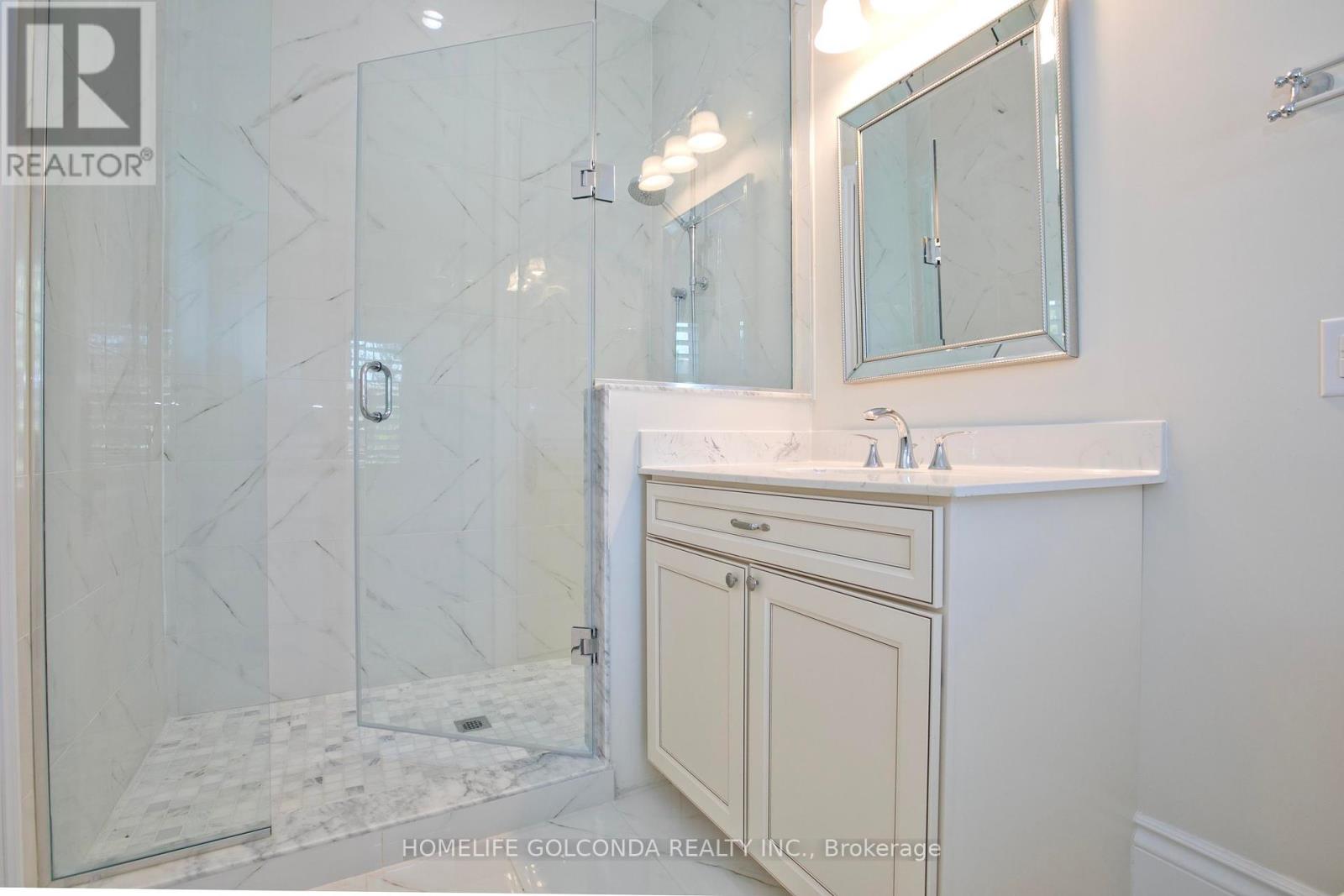 138 Centre Street, Vaughan, Ontario  L4J 1G4 - Photo 43 - N12113292