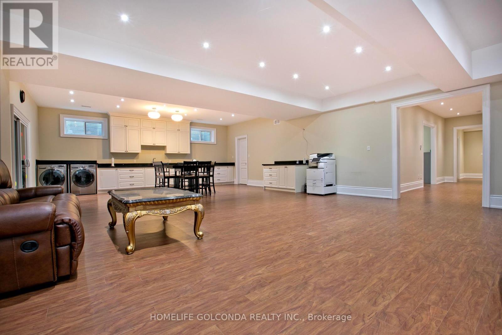 138 Centre Street, Vaughan, Ontario  L4J 1G4 - Photo 47 - N12113292