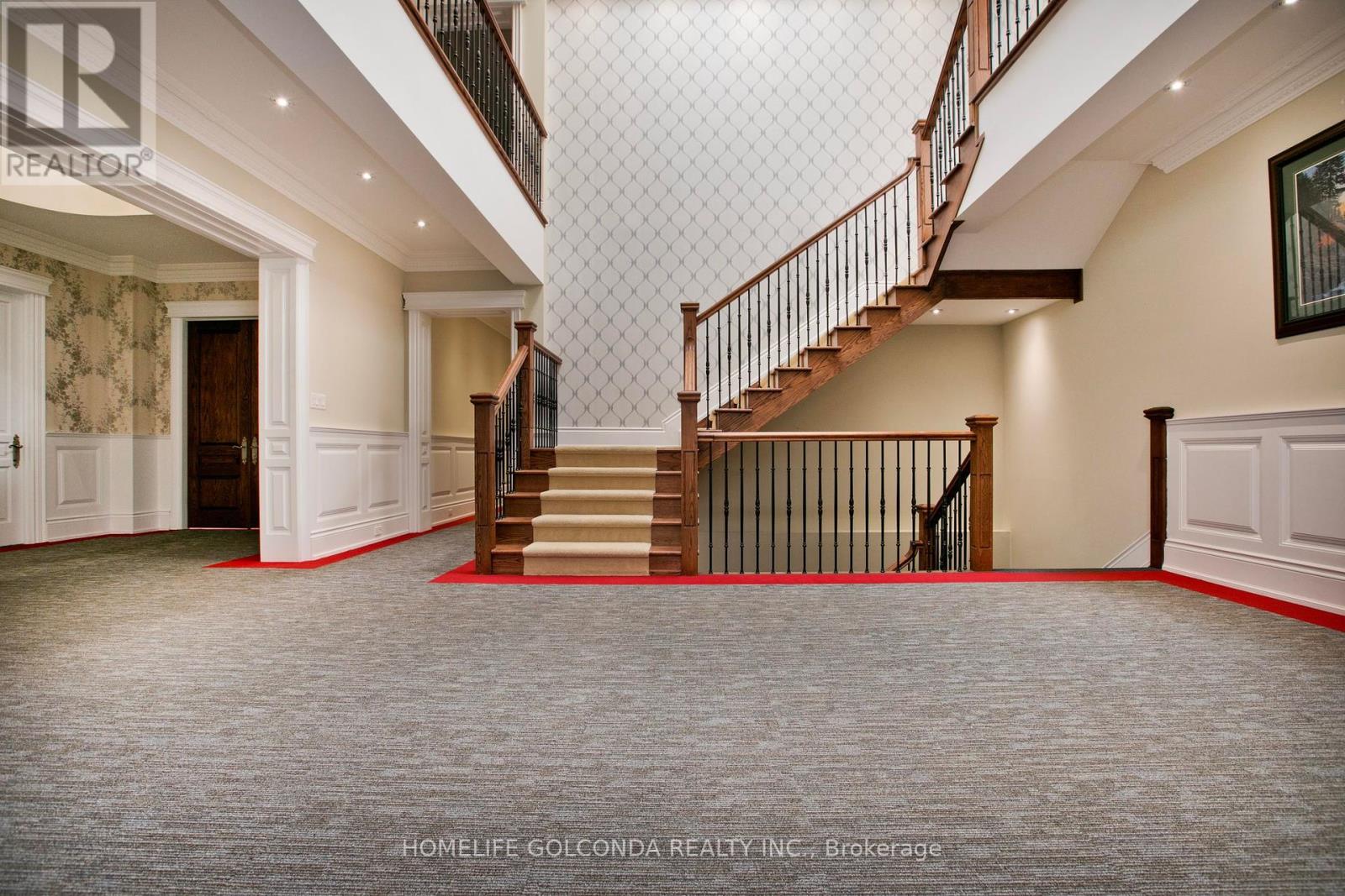 138 Centre Street, Vaughan, Ontario  L4J 1G4 - Photo 8 - N12113292