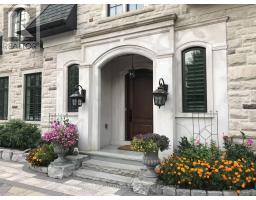 138 CENTRE STREET, Vaughan, Ontario