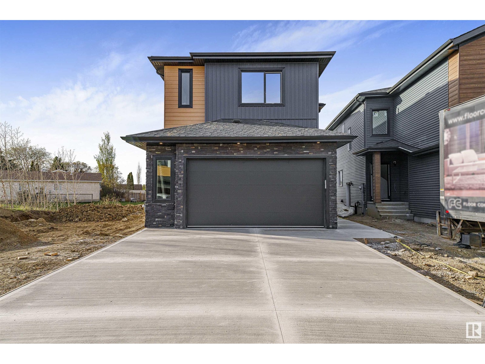 Property at 46 GRASSVIEW CR image 1